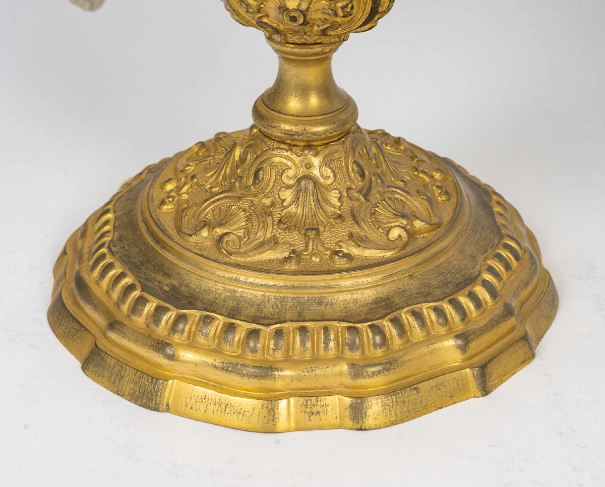 Paire de larges girandoles de style Louis XIV en bronze doré et cristal, vers 1800-1830-photo-5