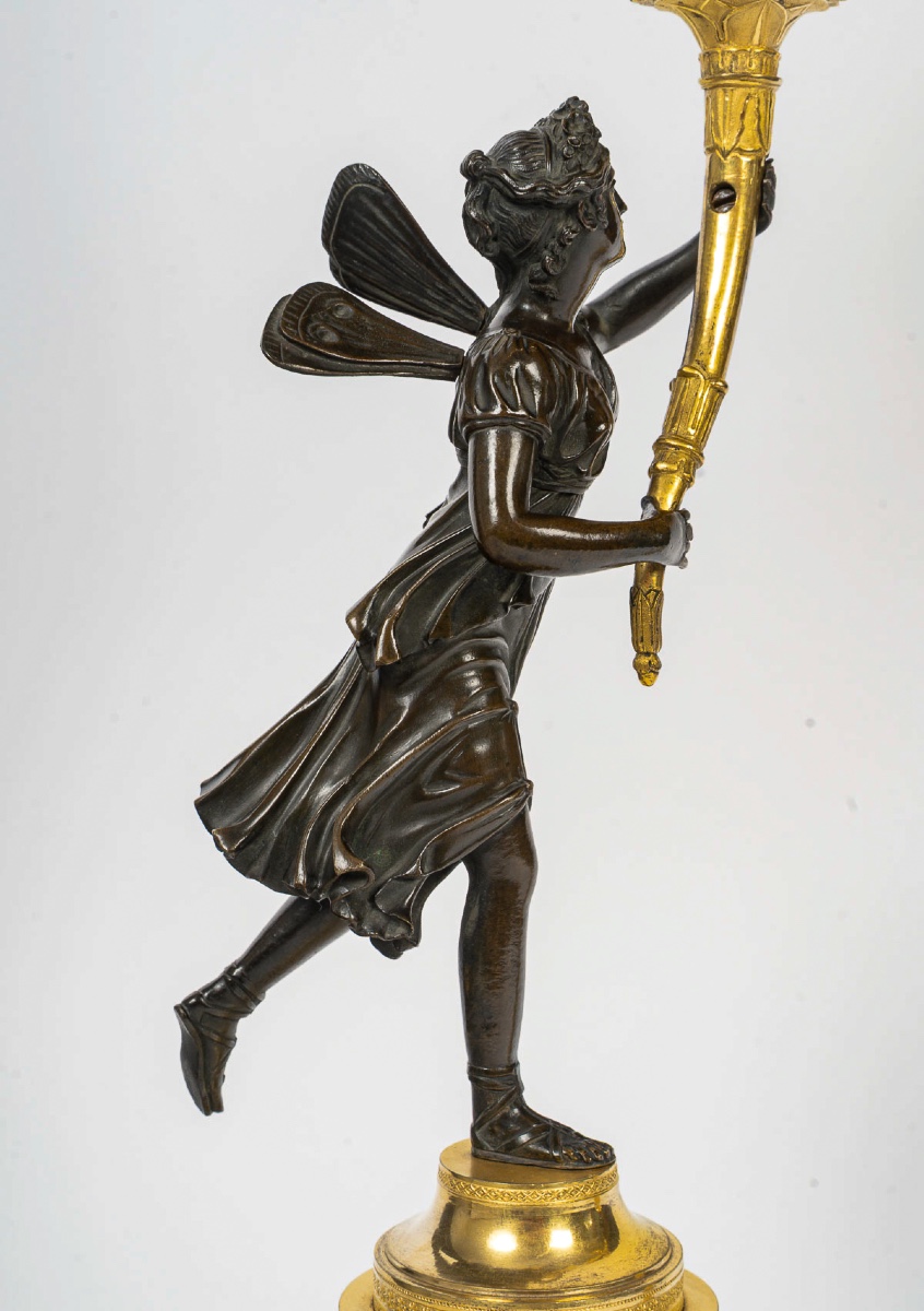 A Pair Of Empire Period Bronze Candelabra With Antique Figures Of Psyche And Antéros, C. 1805-photo-1