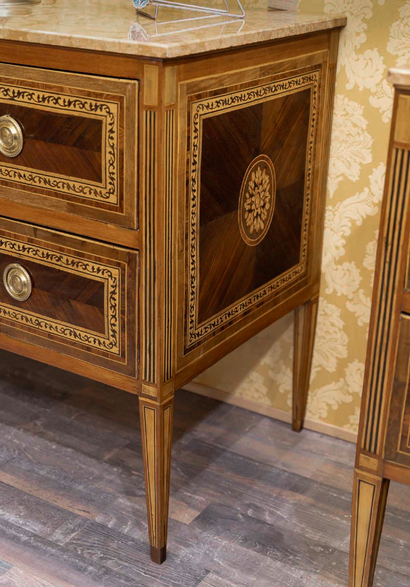 Rare Pair Of Italian Commodes Bearing The Effigy Of Louis XVIII, Verona, C. 1795-photo-4