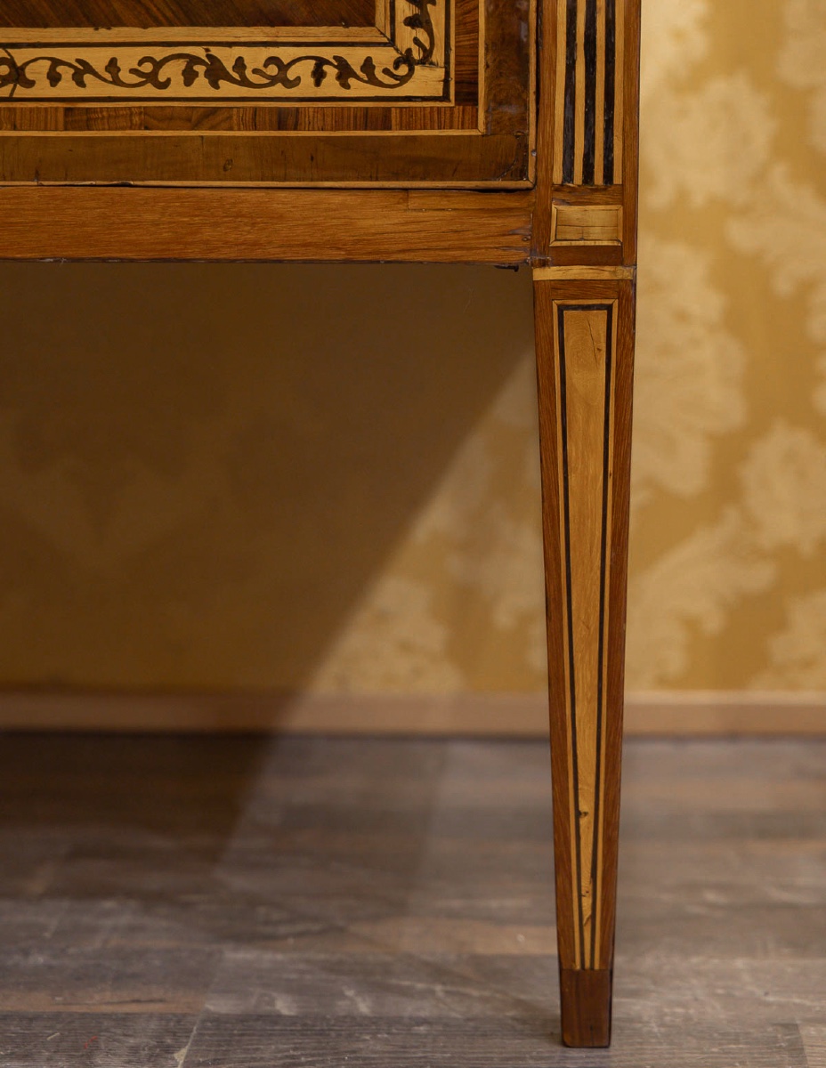 Rare Pair Of Italian Commodes Bearing The Effigy Of Louis XVIII, Verona, C. 1795-photo-7