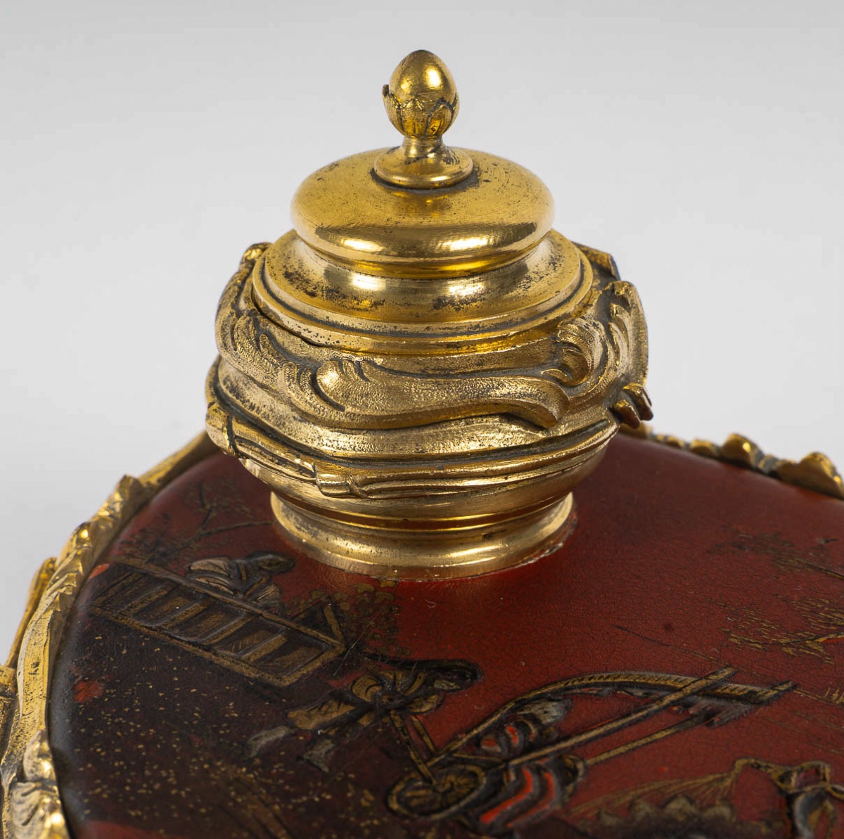 Encrier de bureau à monture en bronze et plaque de Vernis Martin époque époque Napoléon III-photo-4