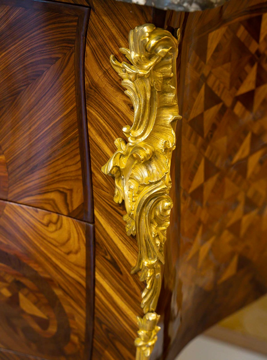 By Gilles Joubert A Marquetry And Gilt-bronze Commode Stamped With The C-crowned Mark, C. 1745-photo-3
