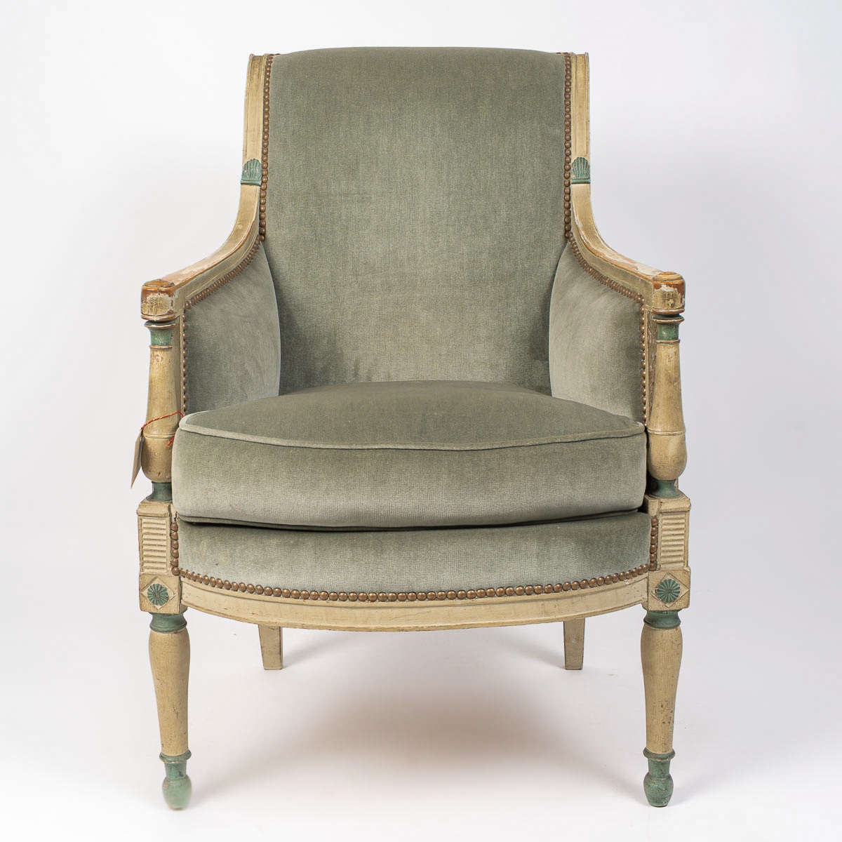 Une Bergère en hêtre laqué d’époque Directoire (1795-1799)-photo-2