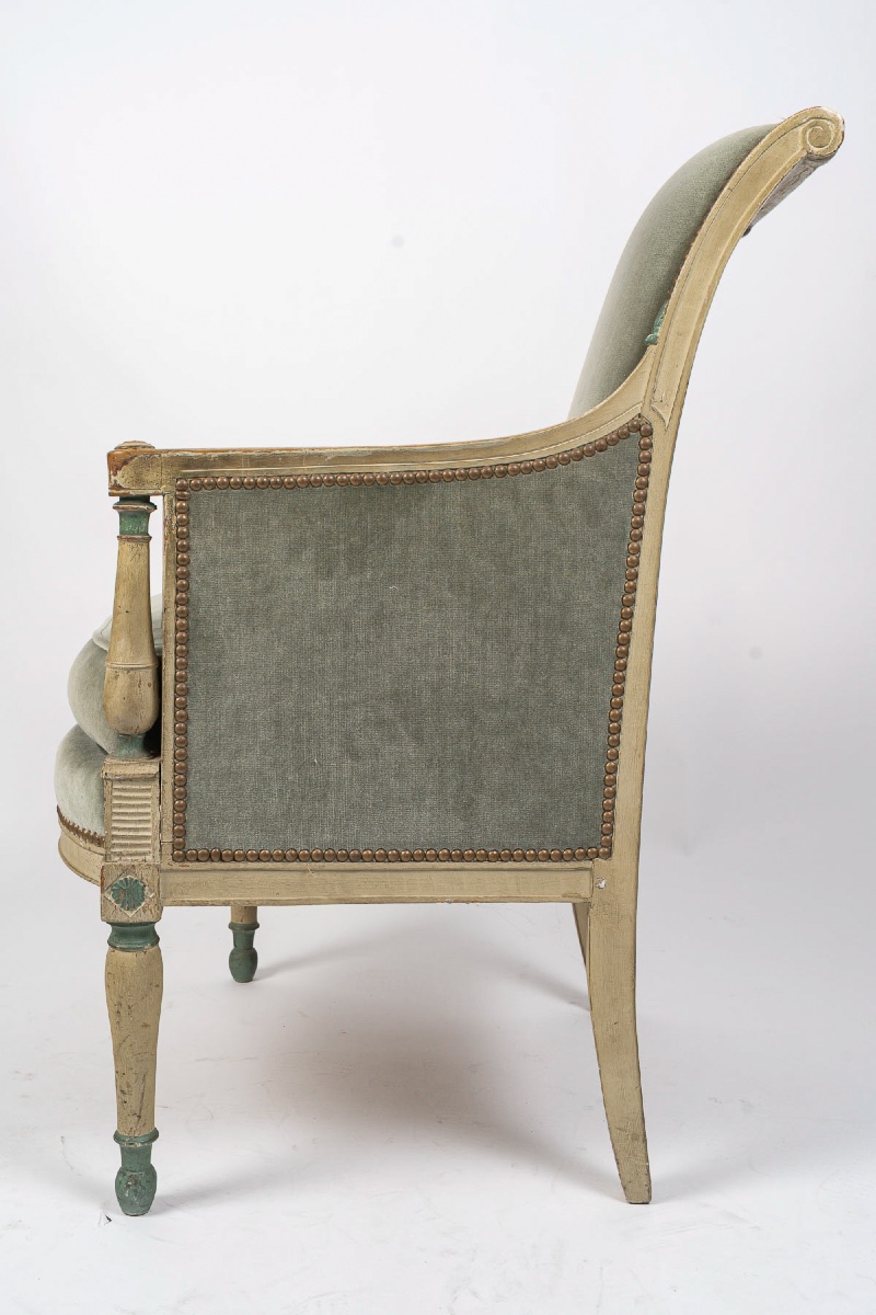 Une Bergère en hêtre laqué d’époque Directoire (1795-1799)-photo-3