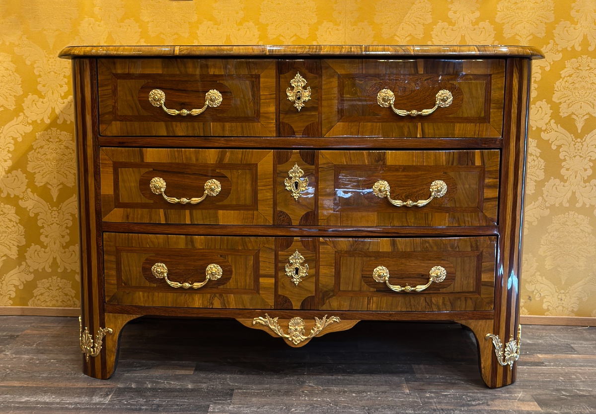 A Dauphiné Olivewood And Rosewood Marquetry Commode, Louis XIV Period, C. 1700-1710-photo-2