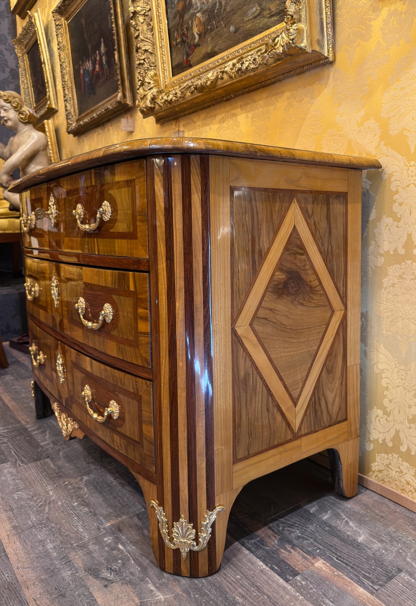 A Dauphiné Olivewood And Rosewood Marquetry Commode, Louis XIV Period, C. 1700-1710-photo-5