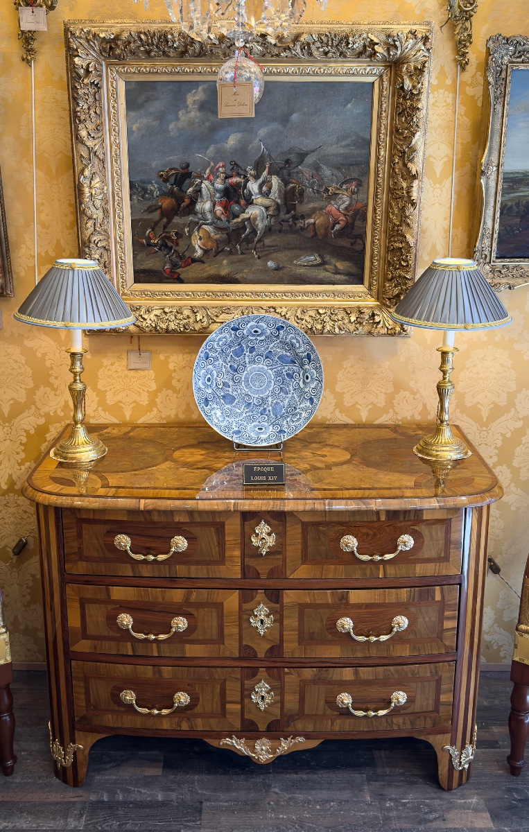 A Dauphiné Olivewood And Rosewood Marquetry Commode, Louis XIV Period, C. 1700-1710-photo-7
