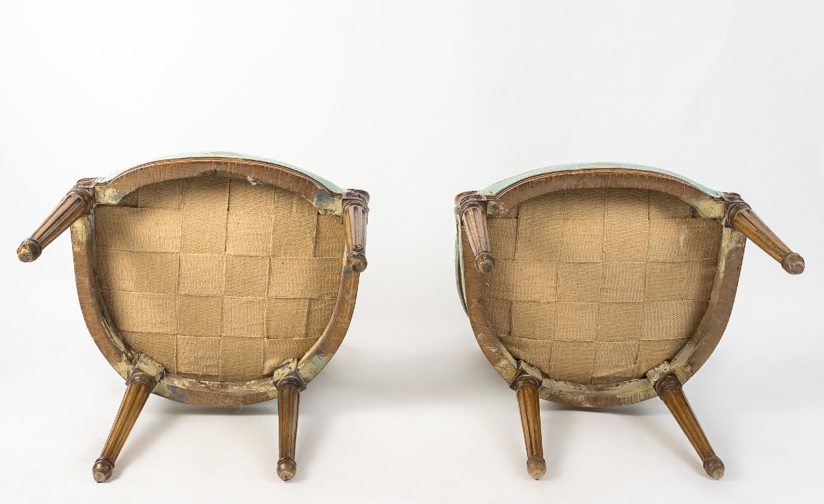Paire de Fauteuils Louis XVI à Dossiers Médaillons en Bois Naturel Mouluré et Sculpté-photo-5