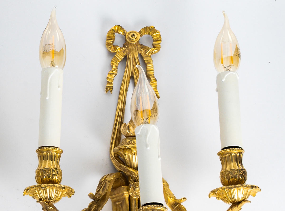 A Fine Pair Of Louis XVI-style Gilt-bronze Wall Sconces, C. 1850-photo-2