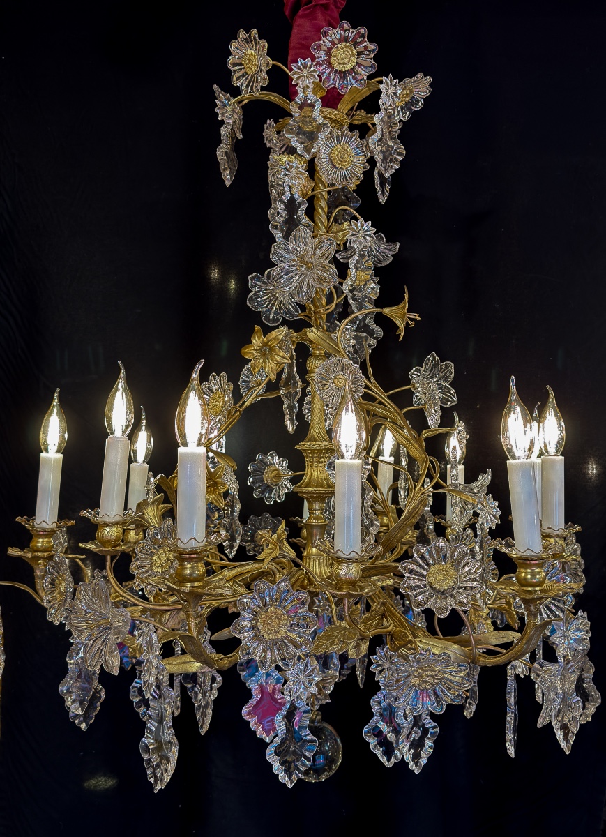 Lustre en bronze doré à décor floral en cristal taillé Cristallerie de Baccarat vers 1870