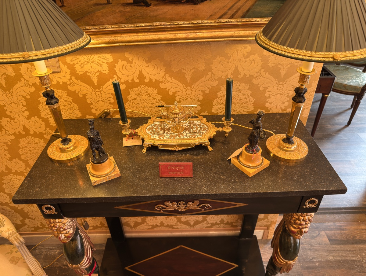 Console Empire à décor de satyres Italie vers 1810-photo-1