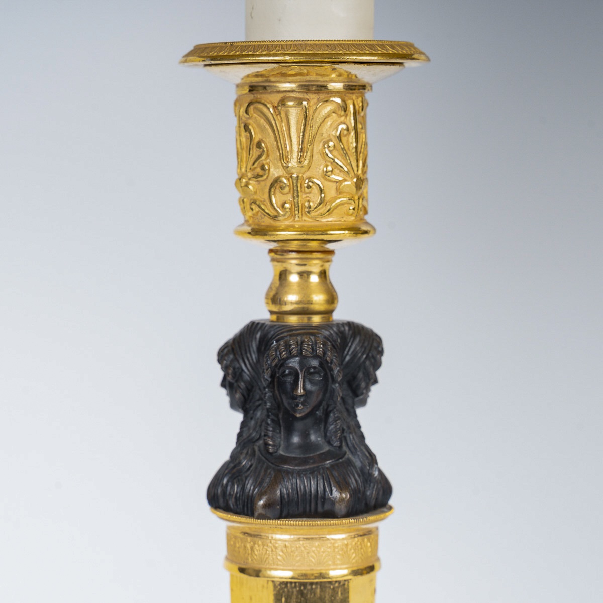 Paire de flambeaux Aux Merveilleuses montée en lampes attribuée à Claude Galle vers 1810-photo-4