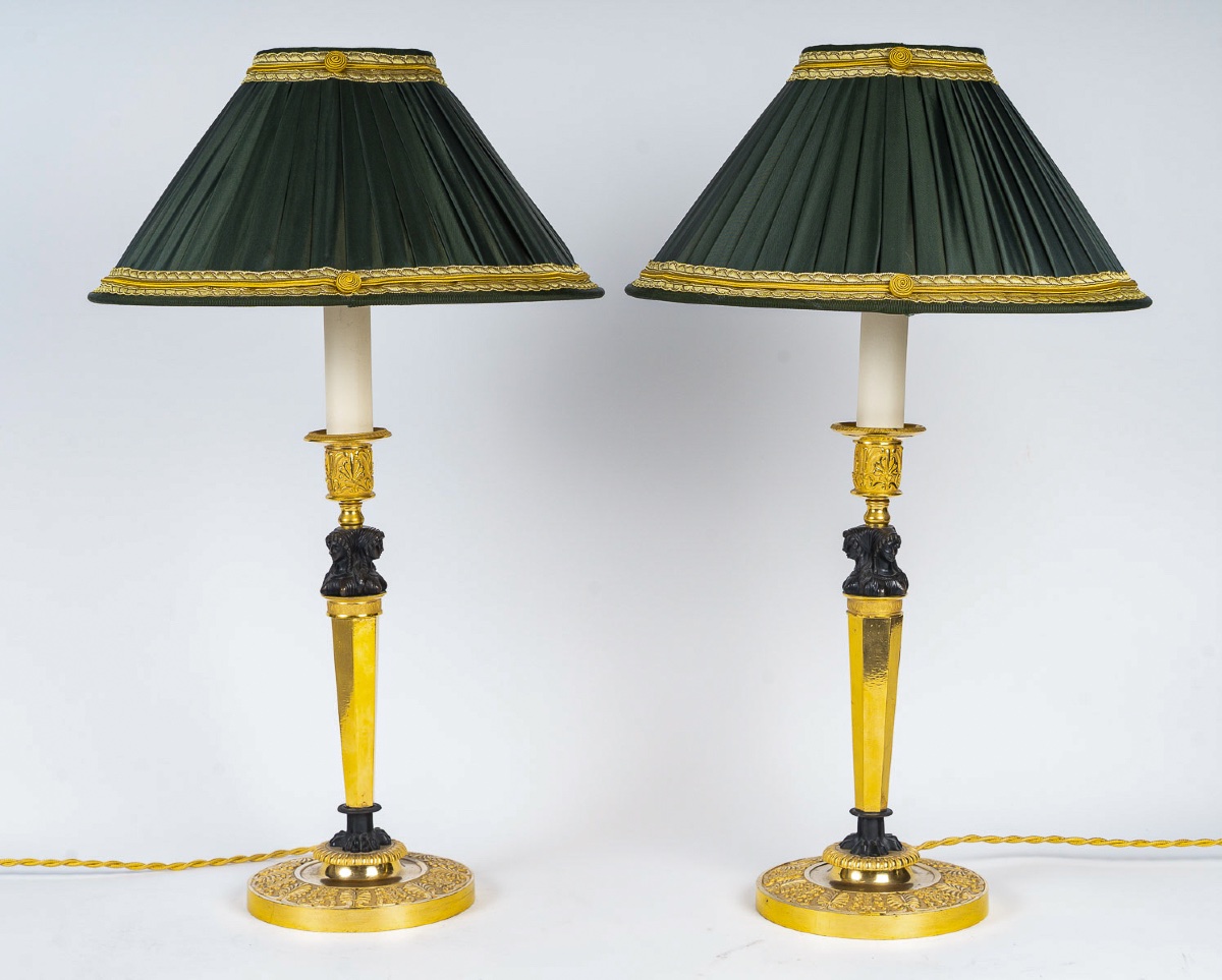 Paire de flambeaux Aux Merveilleuses montée en lampes attribuée à Claude Galle vers 1810