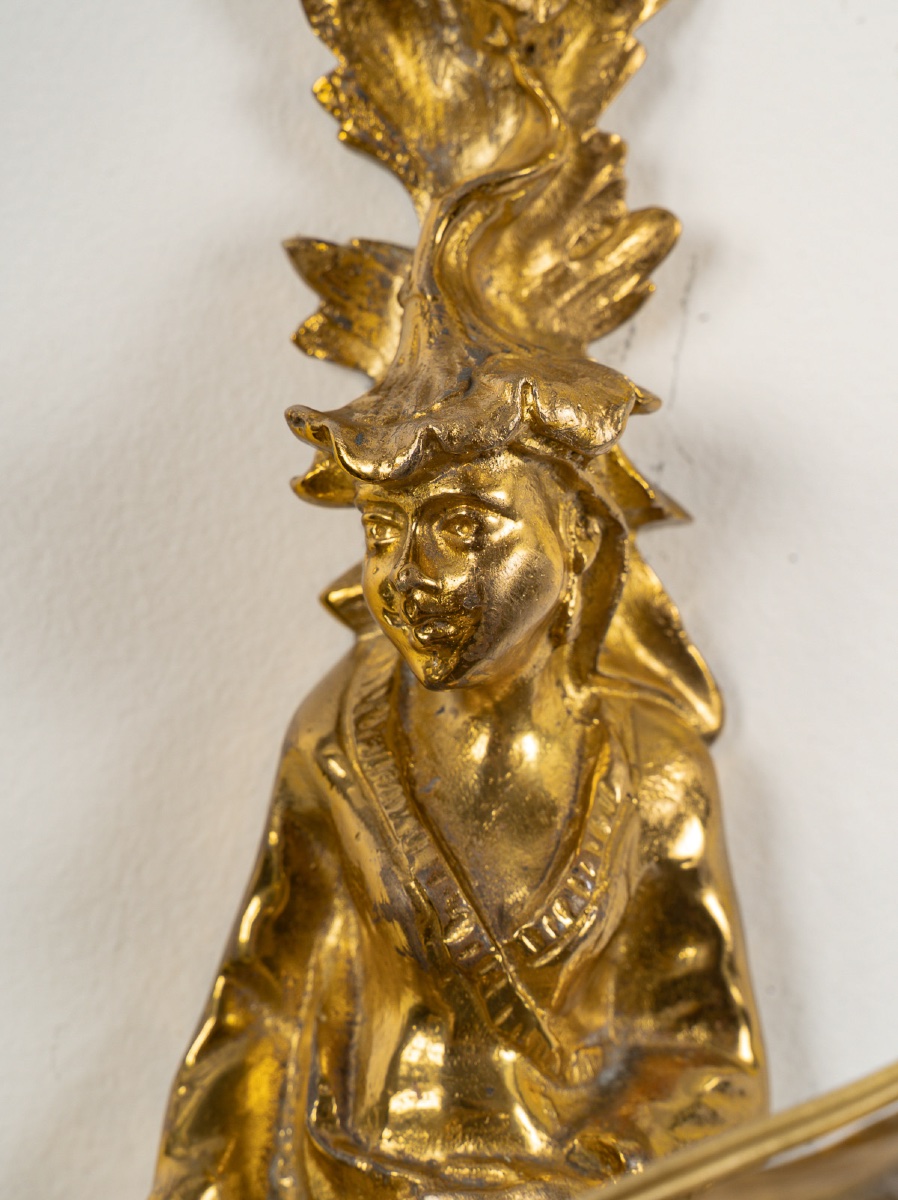 Paire d’appliques Louis XV en bronze ciselé et doré, d’après Caffieri, vers 1850-1870-photo-3