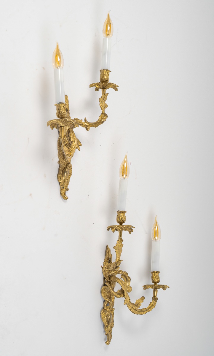 Paire d’appliques d’époque Louis XV en bronze ciselé doré, d’après Jacques Caffieri France-photo-2