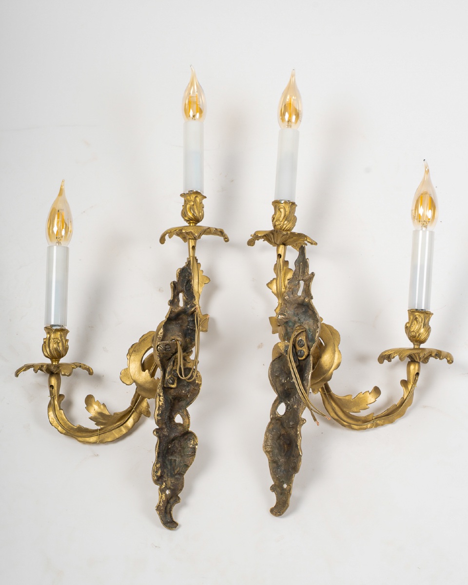 Paire d’appliques d’époque Louis XV en bronze ciselé doré, d’après Jacques Caffieri France-photo-3