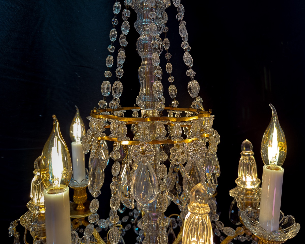 Lustre Marie-Antoinette, style Louis XVI en bronze ciselé et doré, cristal signé Baccarat-photo-3