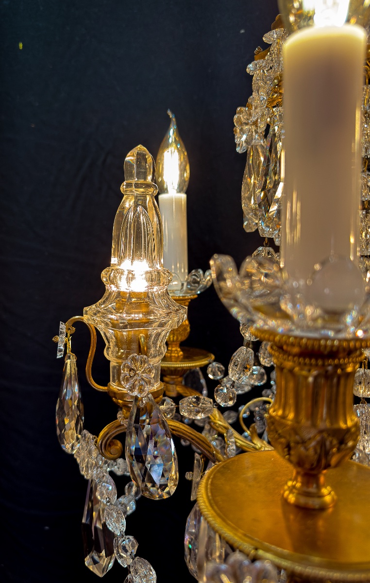 Lustre Marie-Antoinette, style Louis XVI en bronze ciselé et doré, cristal signé Baccarat-photo-5
