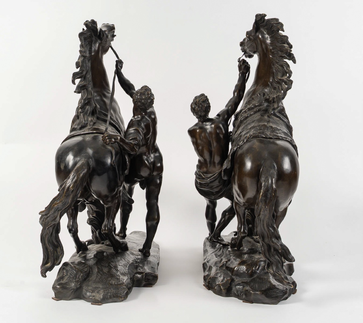 Les Chevaux de Marly, paire de sculptures du XIXème siècle en bronze d’après Guillaume Coustou-photo-3