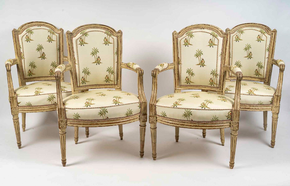 Set Of Four Louis XVI Cabriolet Armchairs Period In Painted Beech Circa 1770