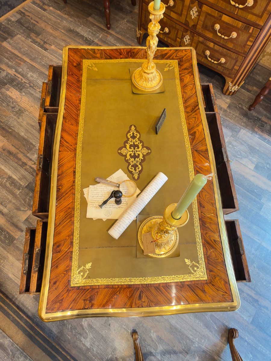 Italian Violetwood Partner’s Or Face To Face Flat Desk, Circa 1750-photo-2