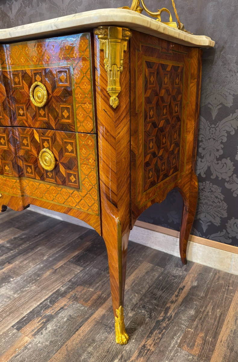 Leonard Boudin Maitre en 1761 Commode en marqueterie d’époque Transition Louis XV-Louis XVI-photo-3