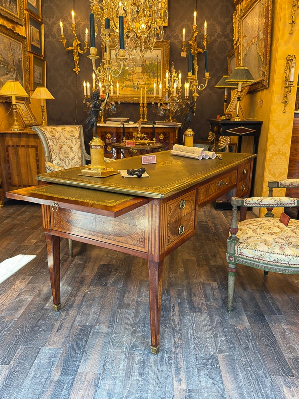 Flat Desk In Rosewood Marquetry, Louis XVI Period, French Craftsmanship-photo-2
