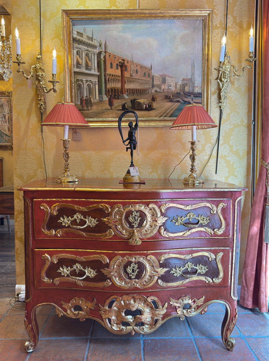 Louis XV Period Carved And Parcel-gilt Red Lacquered Walnut Bombé "sauteuse" Commode, Provence