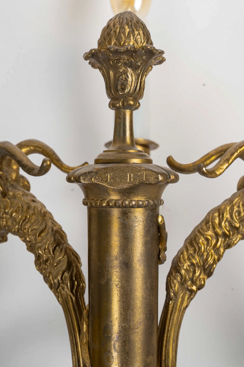 Paire d'appliques en bronze doré à têtes de bélier, style Louis XVI vers 1850-1870-photo-3