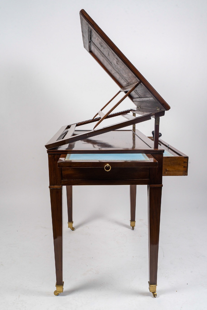 Table à la Tronchin en acajou et acajou de Cuba flammé, époque Directoire (1795-1799)-photo-4