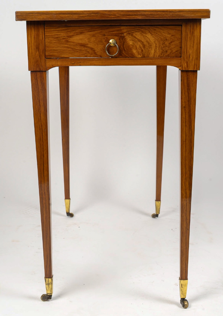 Table à écrire en bois de rose à décor marqueté d'une allégorie de la musique, époque Louis XVI-photo-1