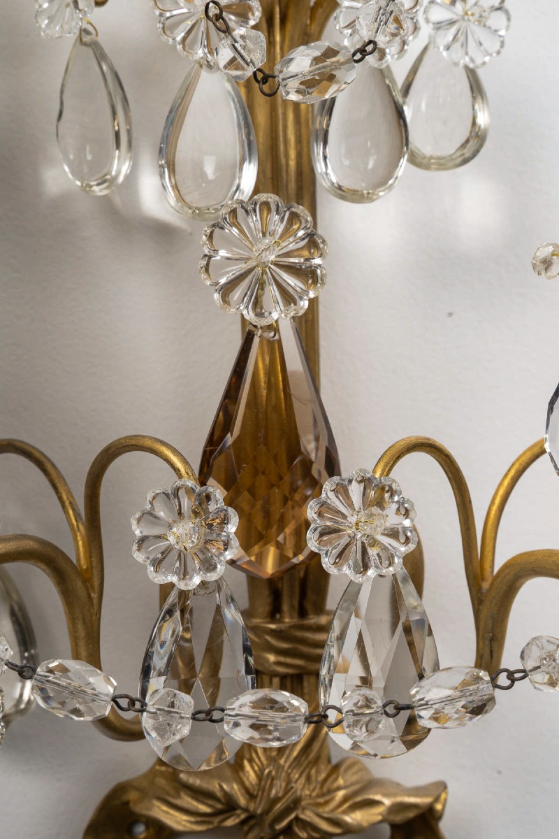 Paire d'appliques en bronze doré et cristal à décor de nœuds de rubans, style Louis XVI-photo-5