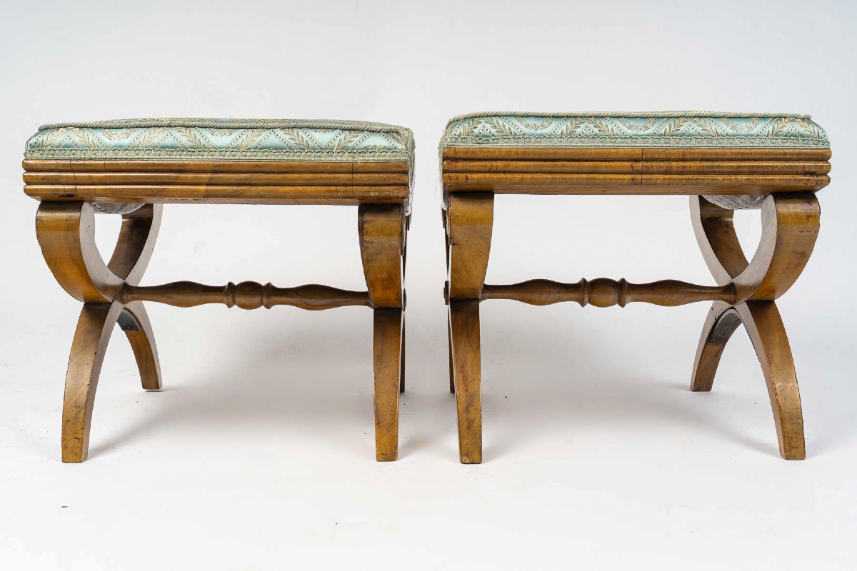 Paire de tabourets curules suisses d'époque néoclassique, Berne, première moitié du XIXe siècle-photo-2