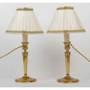 Paire De Flambeaux Montés En Lampes D’époque Directoire En Bronze Ciselé Et Doré Vers 1795