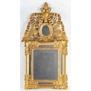 Petit Miroir En Bois Doré à Parecloses Et Fronton Ajouré D’époque Louis XVI Vers 1780