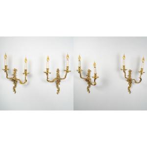 Set Of Four Two-light Sconces With Chinese Design In Chiseled Gilt Bronze Circa 1850-1870