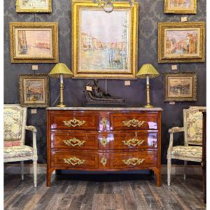 Jean-François Lapie (1720-1797) Commode en bois de rose et bois de violette époque Louis XV