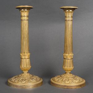Gérard-Jean Galle (1788–1846) Paire de bougeoirs en bronze ciselé et doré au mercure vers 1820