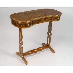 Table écritoire Transition Louis XV-louis XVI En Marqueterie De Chasse Par André-louis Gilbert