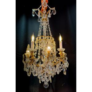 Lustre Marie-Antoinette, style Louis XVI en bronze ciselé et doré, cristal signé Baccarat