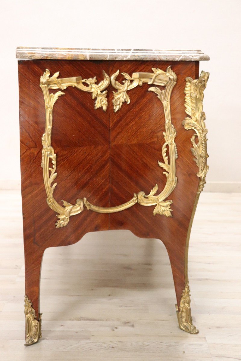 Antique Chest Of Drawers In Inlay Wood And Gilt Bronze With Marble Top-photo-4