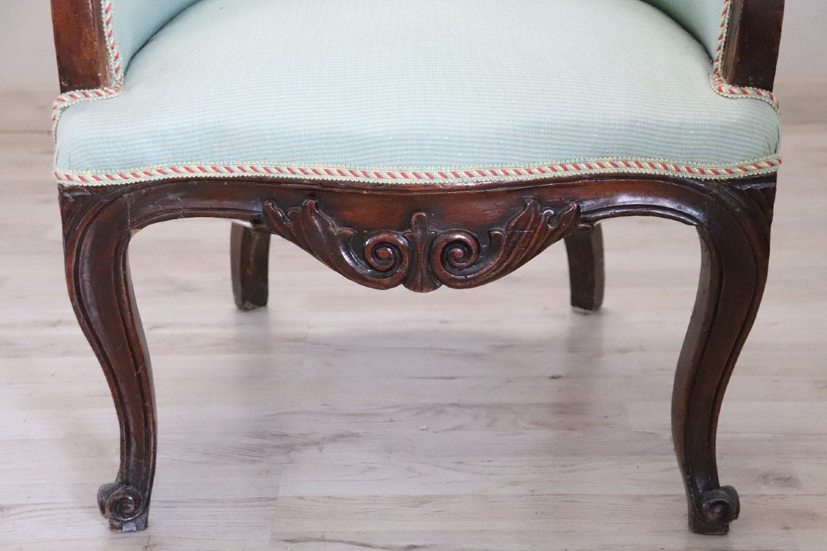 Mid-19th Century Upholstered Walnut Armchair-photo-3