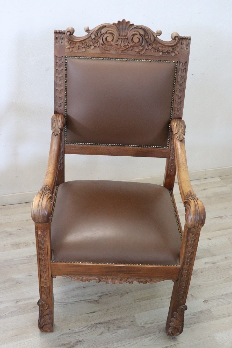 Late 19th Century Carved Walnut Throne Chairs, Set Of 2-photo-3