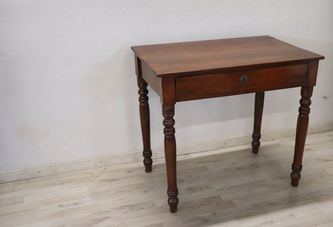 Small 19th Century Walnut Wood Desk-photo-3