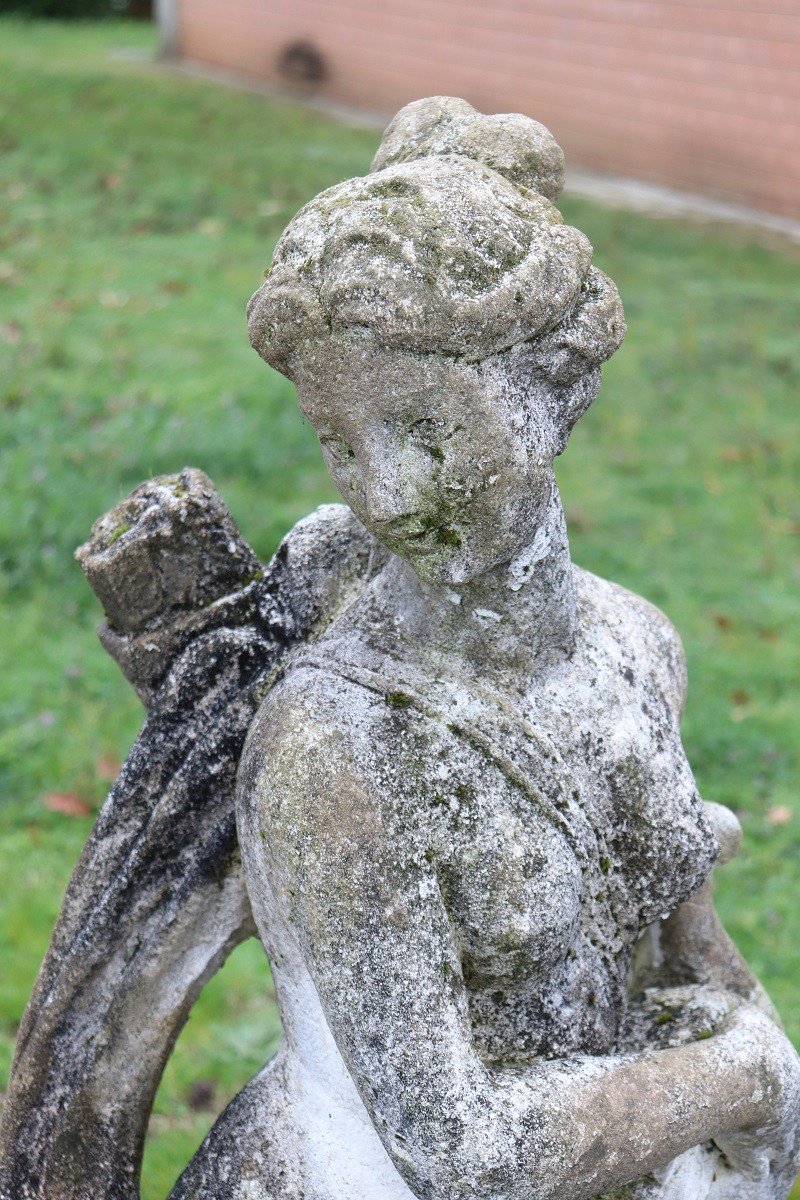 Diana Goddess Of The Hunt,  Garden Statue-photo-2