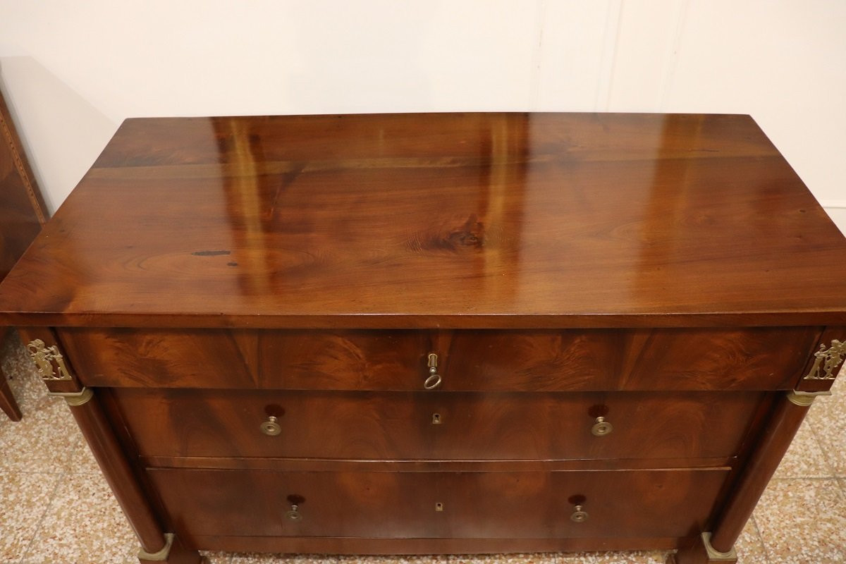 Antique Chest Of Drawers In Walnut And Gilded Bronze-photo-1