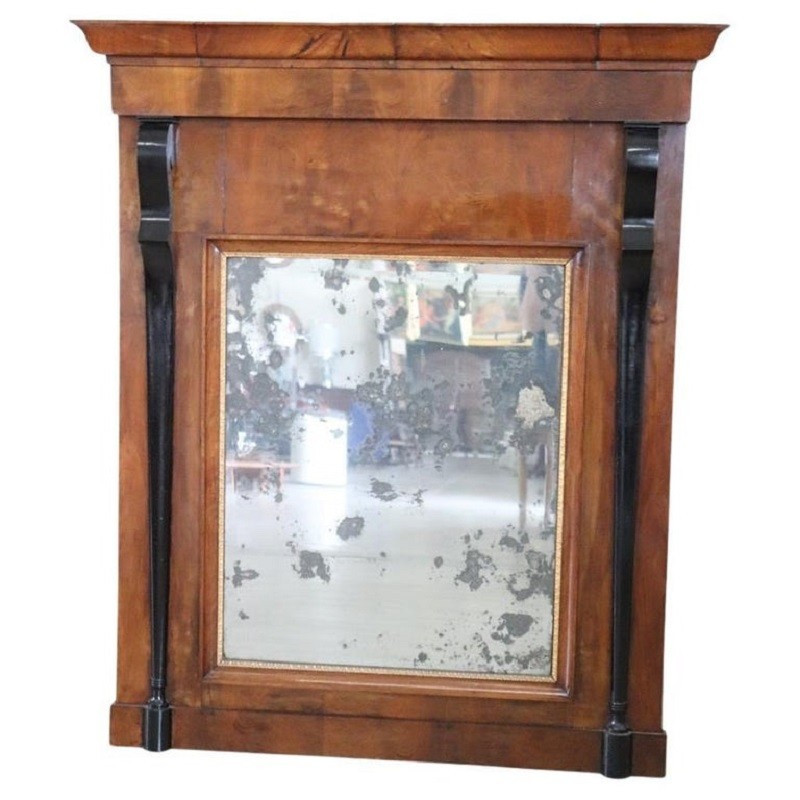 Early 19th Century Wall Mirror In Walnut Wood