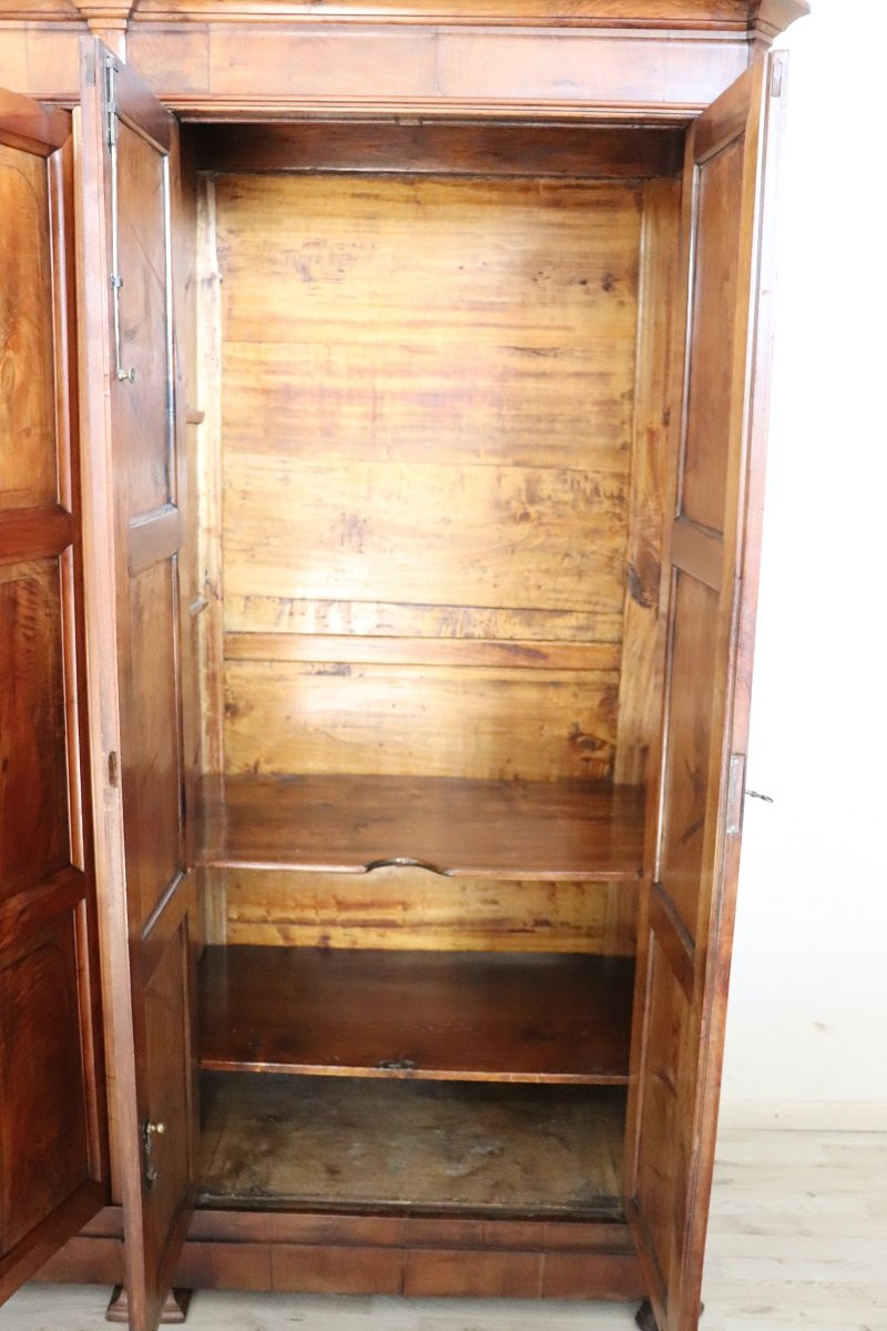 Large19th Century 4 Doors Antique Wardrobe In Walnut-photo-4