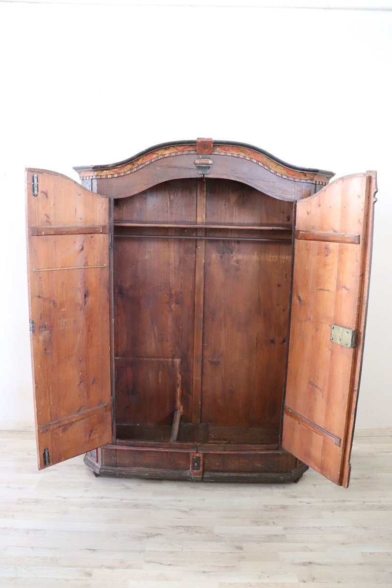 Armoire ancienne avec la date de 1828-photo-2