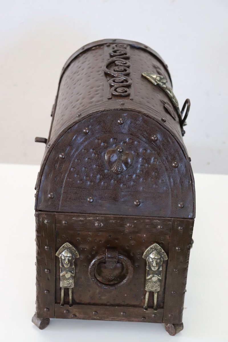 Decorative Box In Iron-photo-3